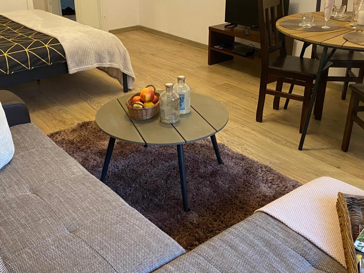 Апартаменты Apartament Arsenal Варшава Экстерьер фото