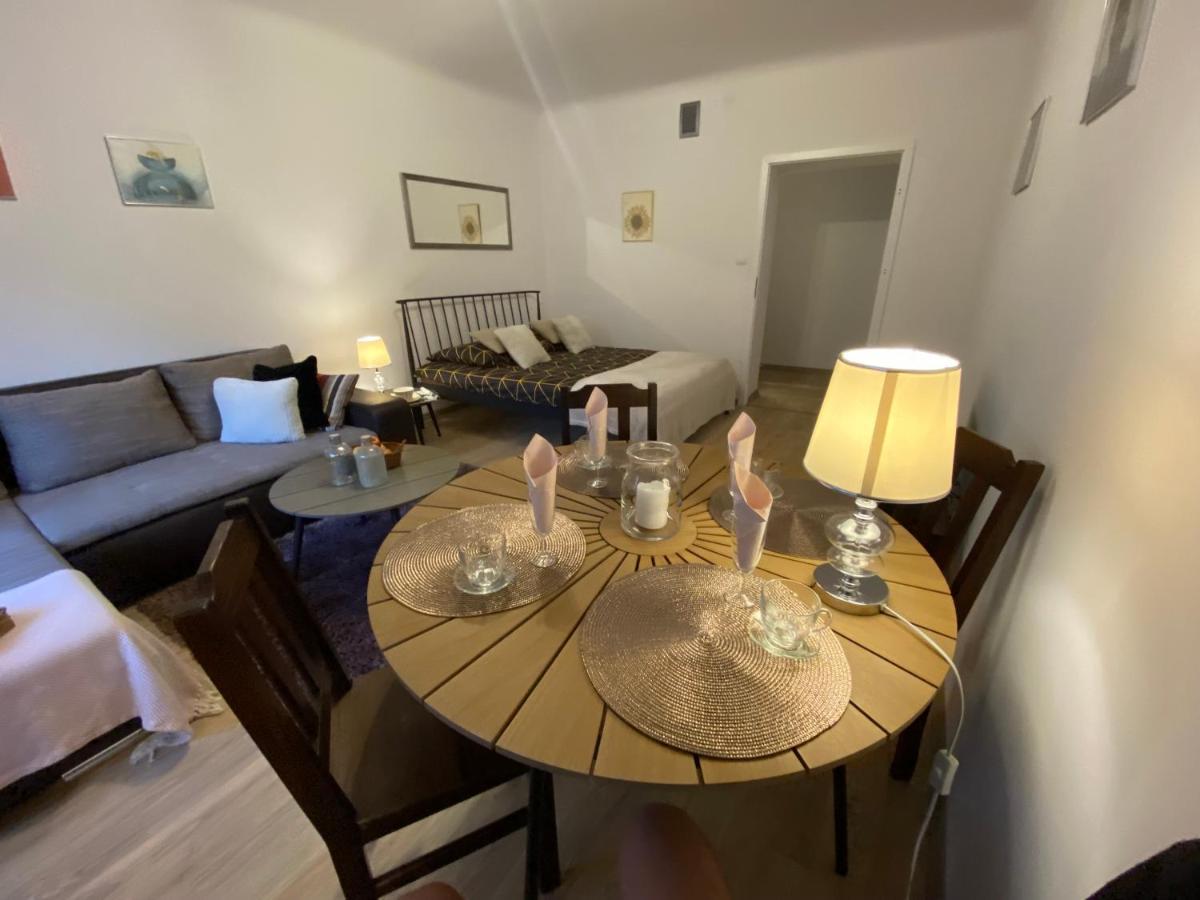 Апартаменты Apartament Arsenal Варшава Экстерьер фото